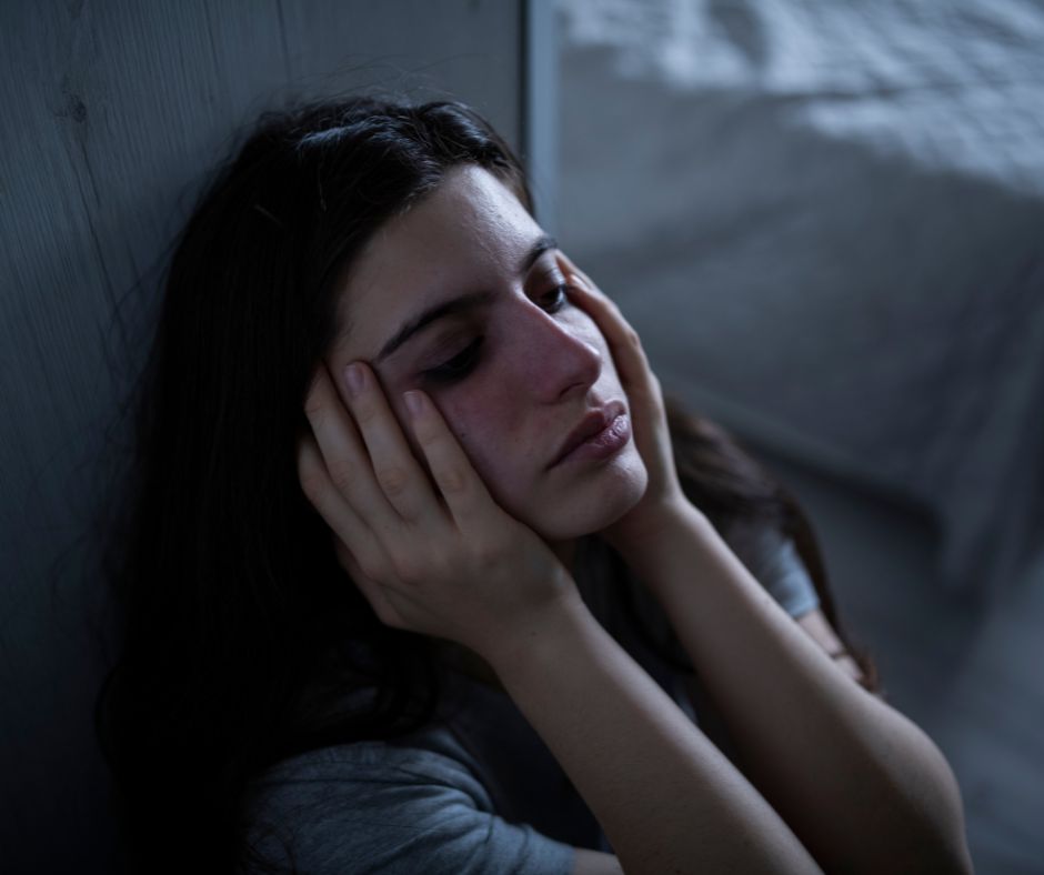 Poruchy stravovania ako je anorexia a bulimia su tiez casto spojene s uzkostou pretoze strach a obavy mozu ovplyvnit vztah jedinca k jeho telu a k jedlu