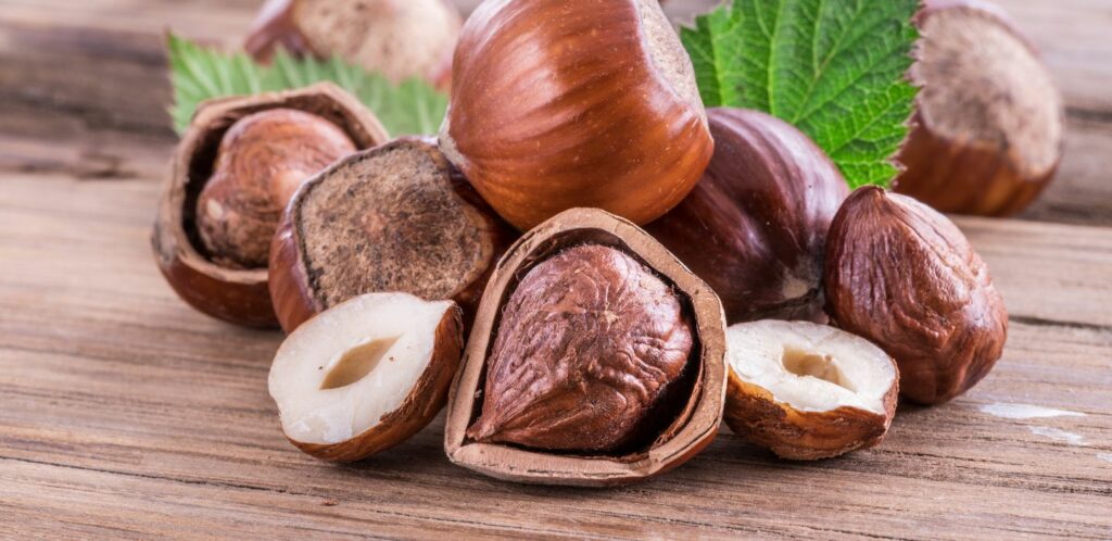 Lieskovy orech je bohatym zdrojom mnohych vyzivnych latok ktore su nevyhnutne pre nase telo