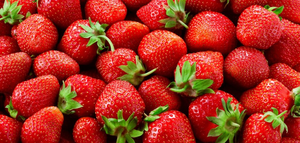 Pre tehotne zeny plati odporucane denne mnozstvo ovocia ktore moze byt individualne a zavisi od viacerych faktorov vratane veku hmotnosti urovne fyzickej aktivity a zdravotneho stavu